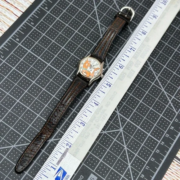 Vintage Armitron Musical Scooby-Doo Watch Brown Leather Strap 2100/114 753H